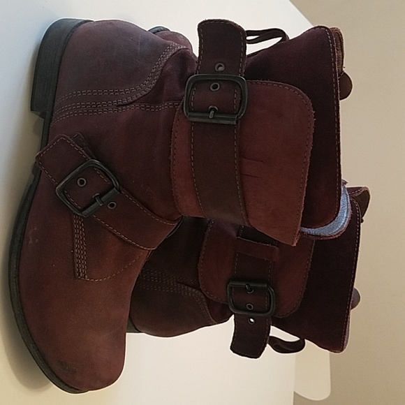 Suede Boots - Picture 2 of 4